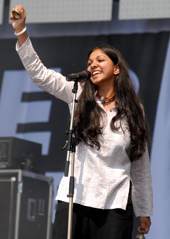 আনুশেহ্ আনাদিল
