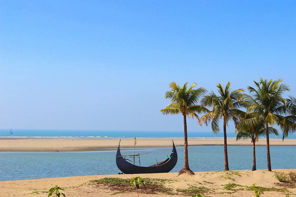 ইনানী সমুদ্র সৈকত