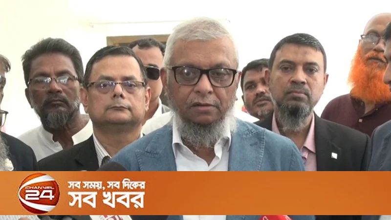 সৌদি আরবের বিমানবন্দরে হুথি হামলা: কঠোর জবাবের হুঁশিয়ারি মন্ত্রীর